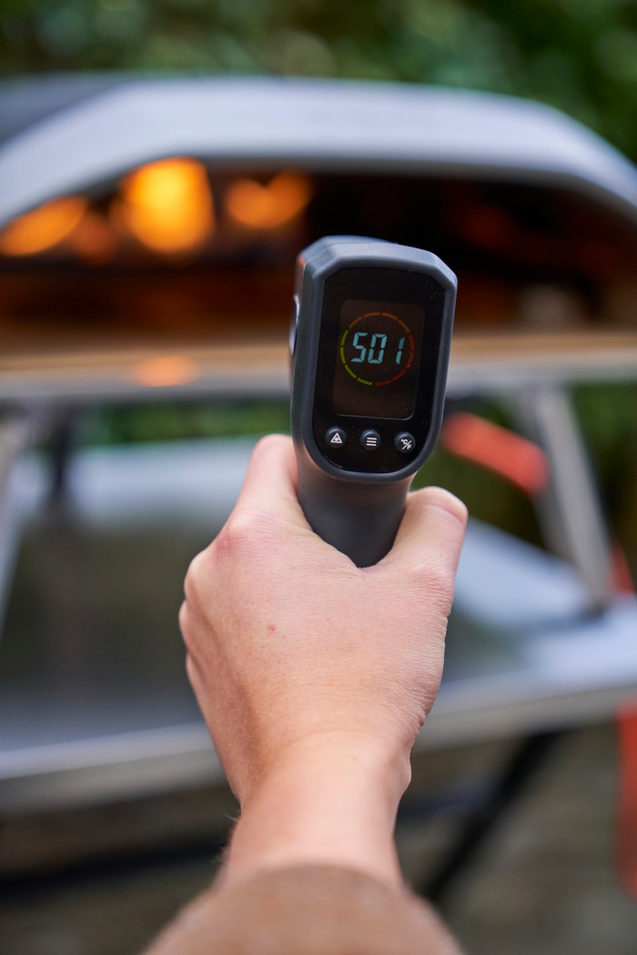 Ooni Thermometer Infrarot produkt in gebrauch