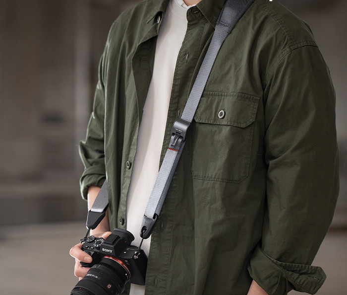 PGYTECH Schultergurt Schwarz produkt in gebrauch