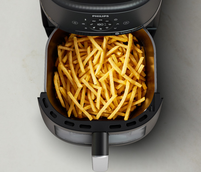 Philips Airfryer XL NA231/00 product in use