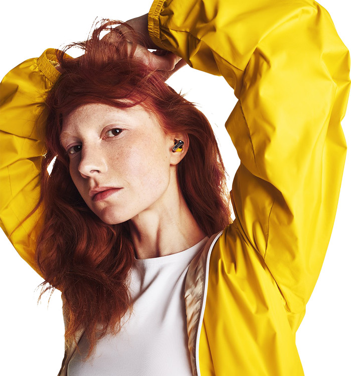 Nothing Ear (a) Gelb produkt in gebrauch