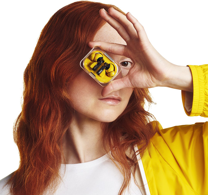 Nothing Ear (a) Gelb produkt in gebrauch