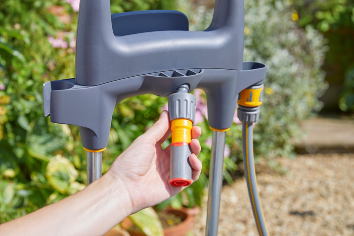 Hozelock Auto Reel Mobile 35m product in use