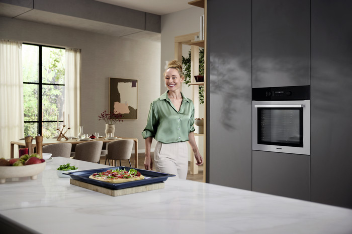 Miele H 2761 B product in use