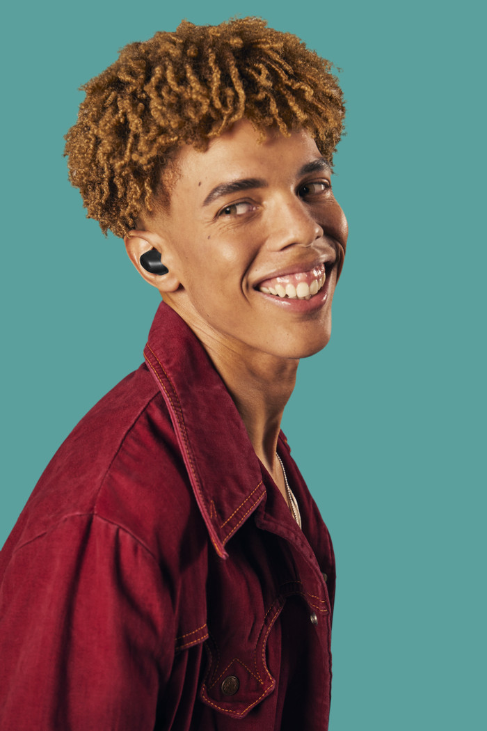 Sennheiser Accentum True Wireless Schwarz produkt in gebrauch