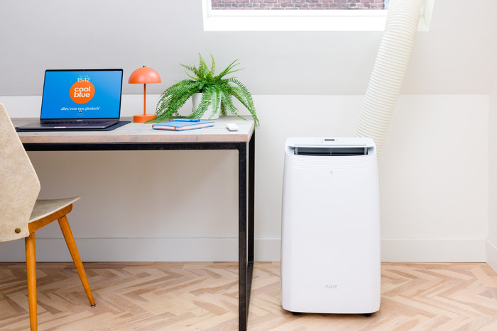 Fuave ACB12W24A+ product in use