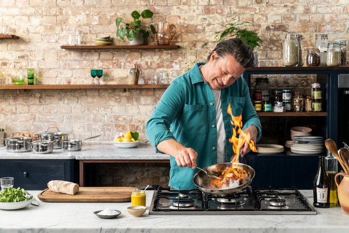 Tefal Cook Smart by Jamie Oliver Bratpfanne 28 cm produkt in gebrauch