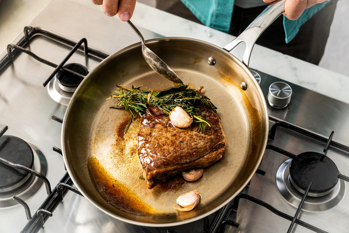 Tefal Cook Smart by Jamie Oliver Bratpfanne 28 cm produkt in gebrauch