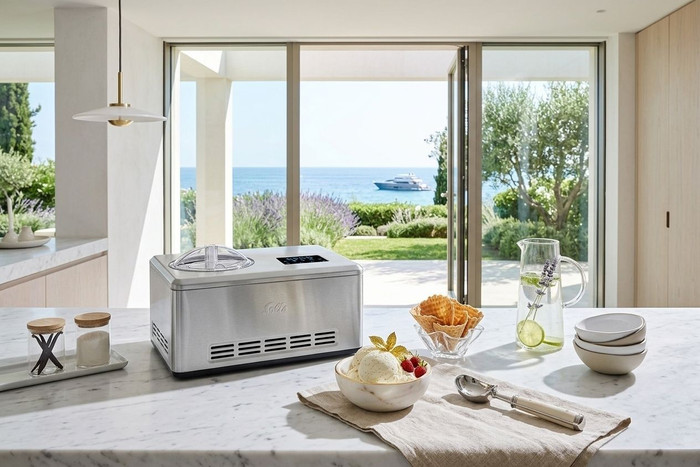 SOLIS Gelateria Pro Touch 3-in-1 8506 product in use