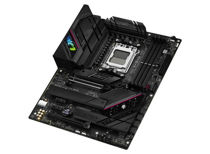 ASUS ROG Strix B650E-F GAMING WIFI rechte seite