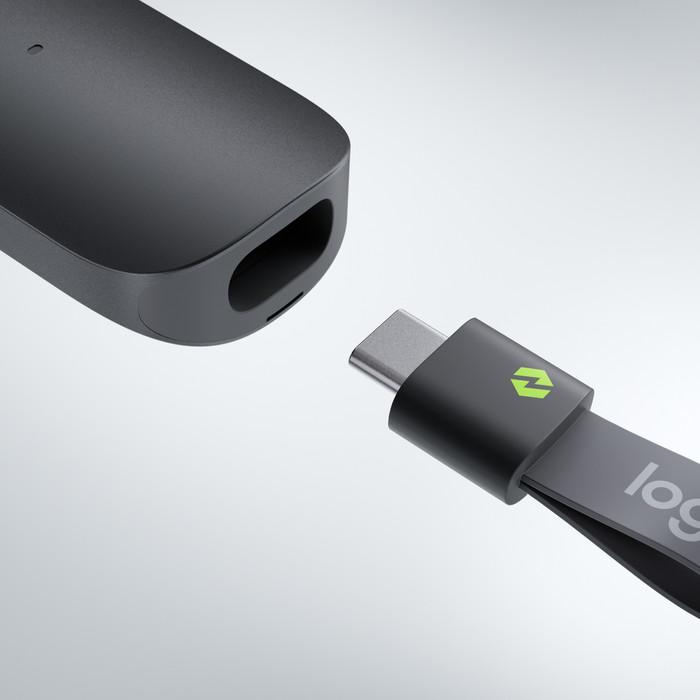 Logitech Spotlight 2 Kabelloser Presenter Schwarz produkt in gebrauch