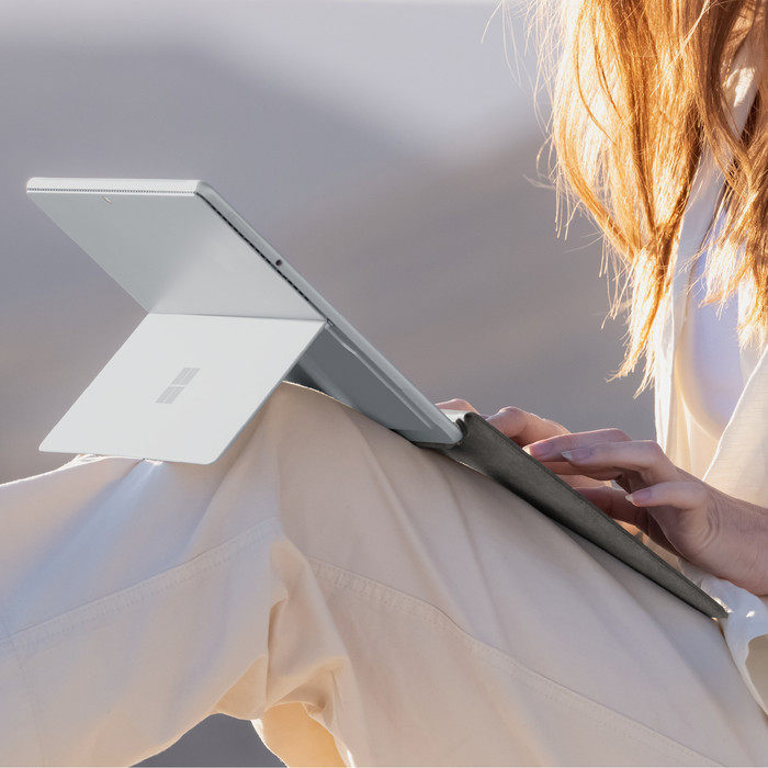 Microsoft Surface Pro 13 inches Type Cover with Slim Pen Black QWERTZ visual supplier