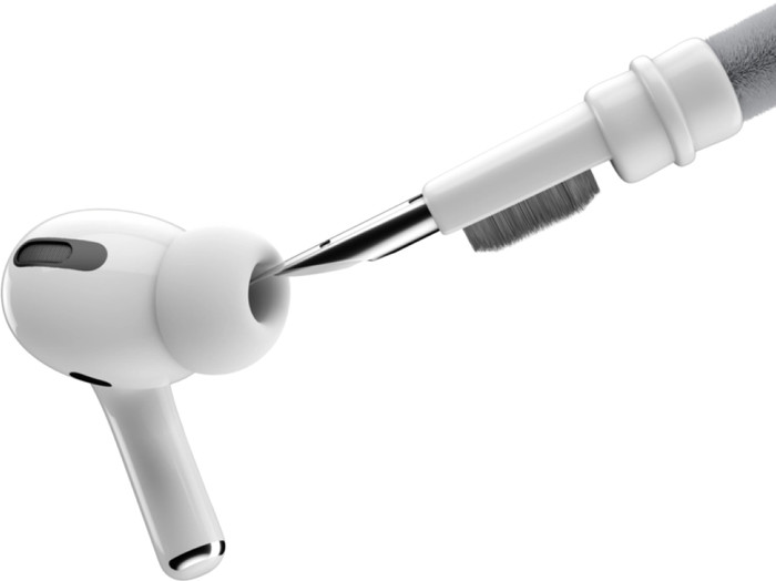 KeyBudz AirCare Cleaning Kit für AirPods und AirPods Pro produkt in gebrauch