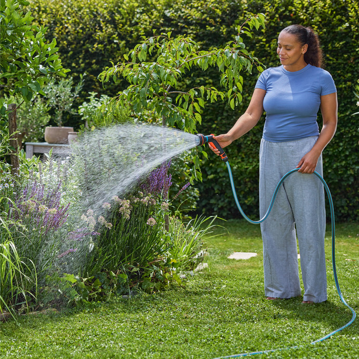 GARDENA Classic Multibrause produkt in gebrauch