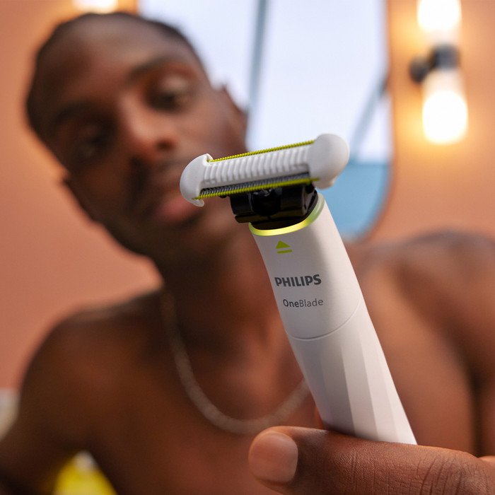 Philips OneBlade Intimate QP1930/30 product in use