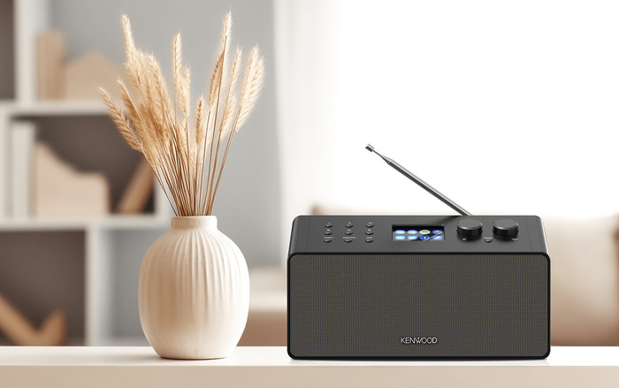 Kenwood CR-ST90S-B product in use