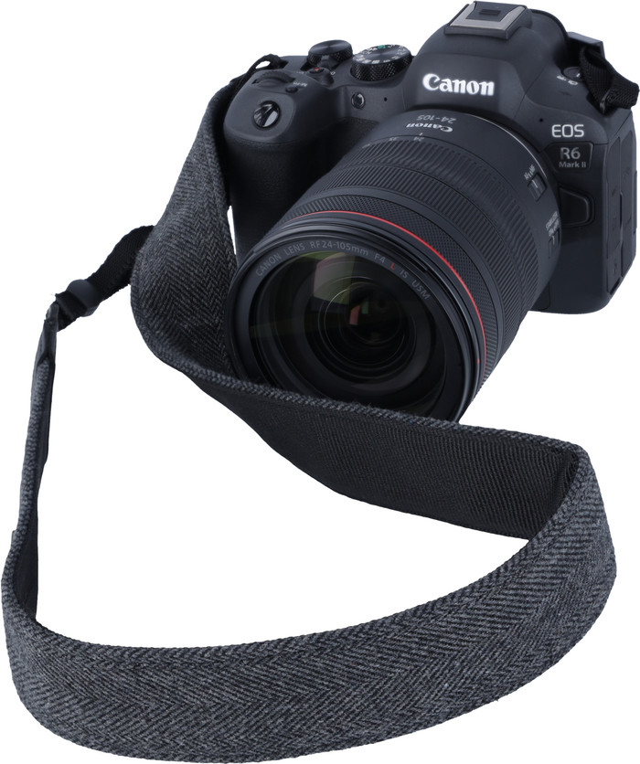 Rollei Camera Strap Black product in use