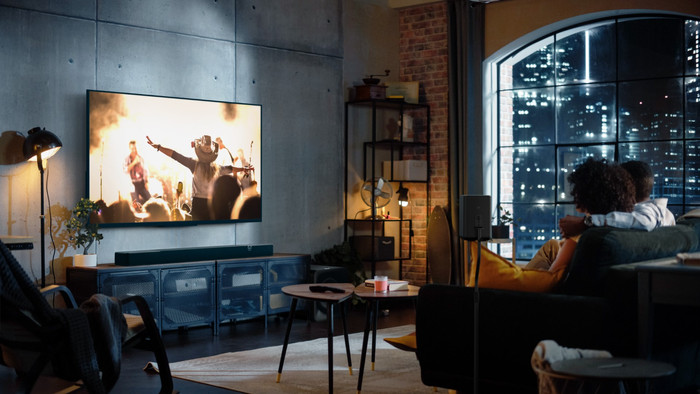 Klipsch Flexus Surr 100 Black product in use