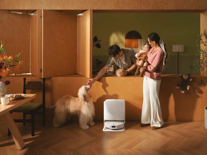 Roborock Qrevo Edge 2 Pro product in use