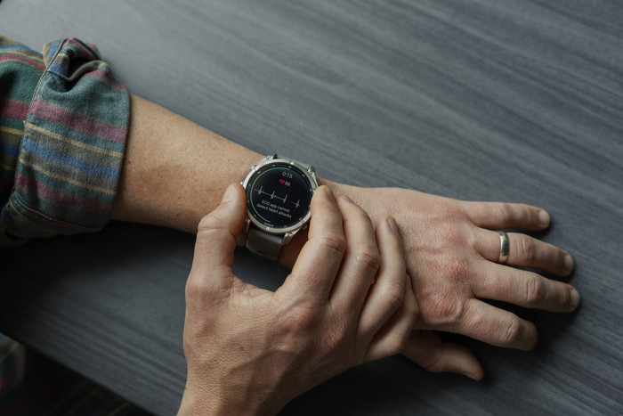 Garmin Fenix 9 Grey 51mm product in use
