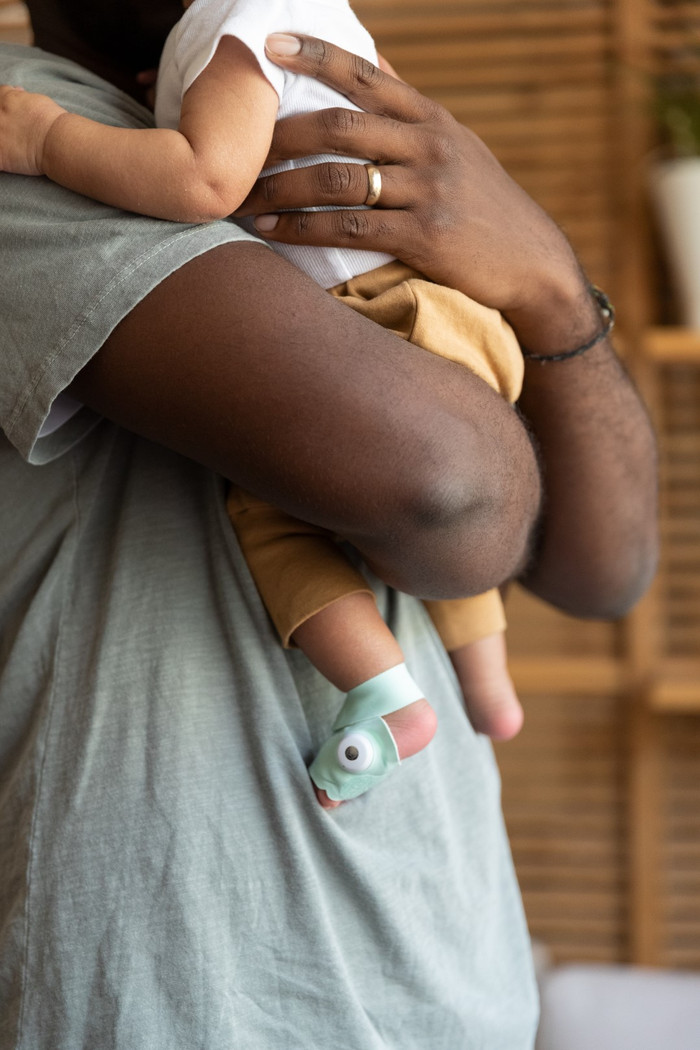 Owlet Cam 2 + Dream Sock Bedtime Blue OW-DSDUO-BL produkt in gebrauch