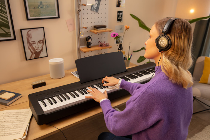 Yamaha P145BT Black visual supplier