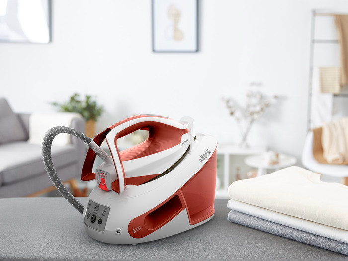 Tefal Express Power SV8110 product in use