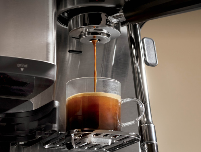 Ninja Luxe Café Mini Plus ES352EU produkt in gebrauch