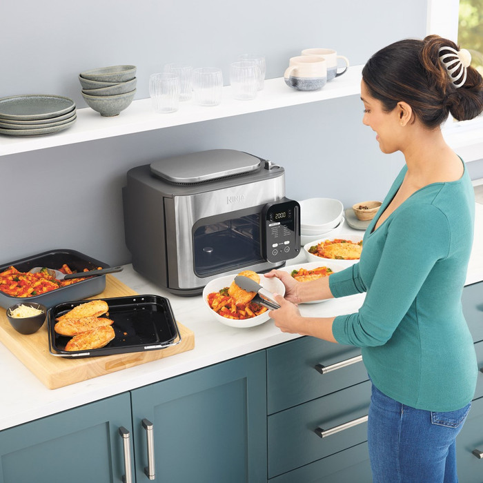 Ninja SFP700EU product in use