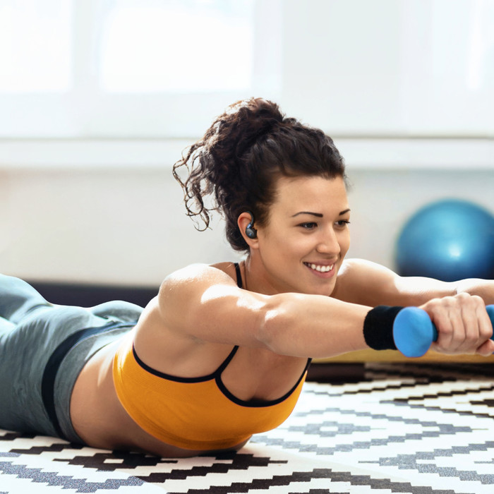 soundcore Sport X20 Black product in use