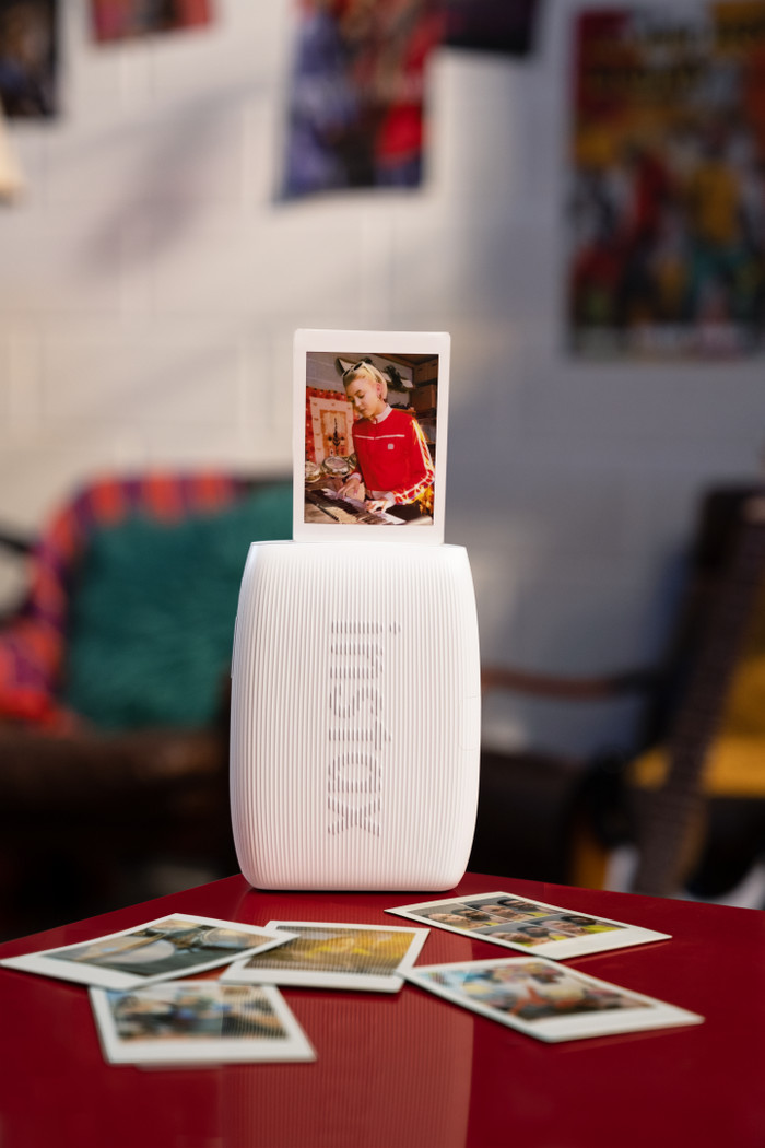 Instax Mini Link 3 Clay White produkt in gebrauch