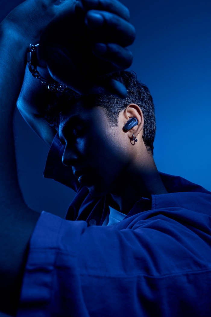 Bose QuietComfort Ultra Earbuds Dark Blue product in use