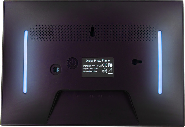 Denver PFF-1080 Ambilight Black product in use