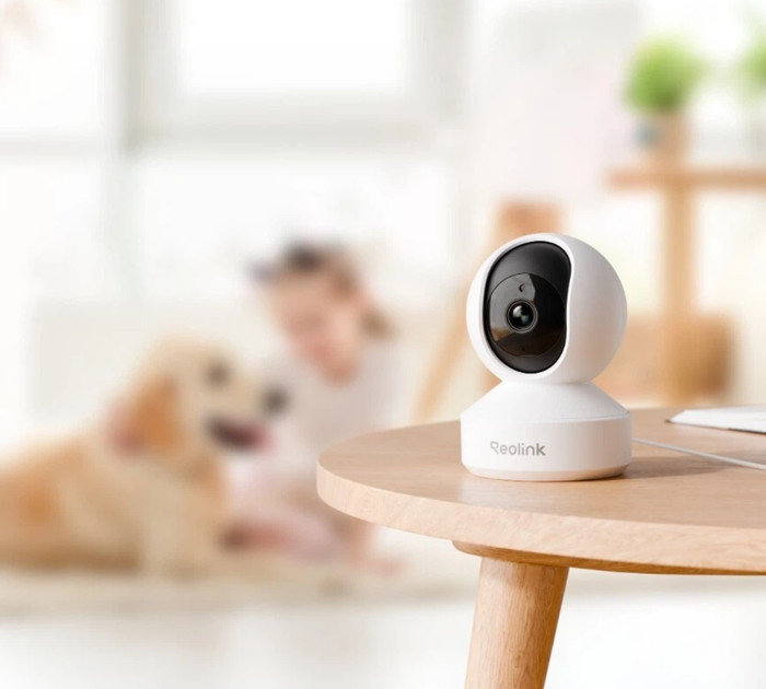Reolink E Series E330 Indoor Camera product in use