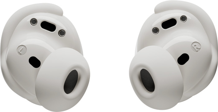 Bose QuietComfort Earbuds Creme detail