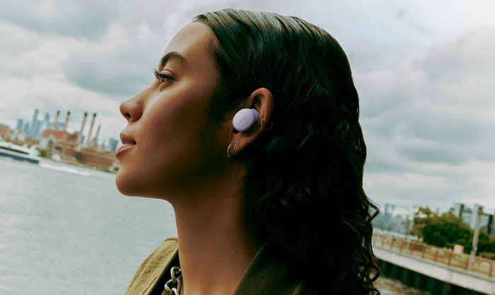 Bose QuietComfort Earbuds Purple product in use