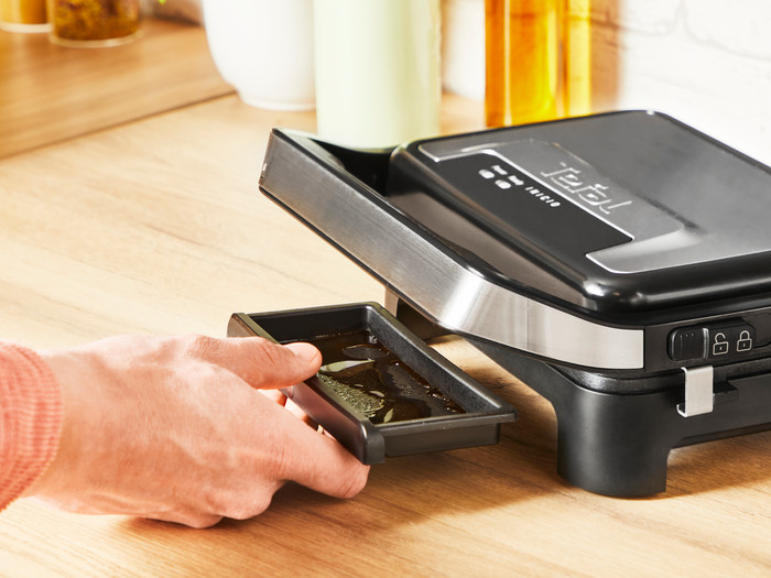 Tefal Inicio Compact GC270D product in use