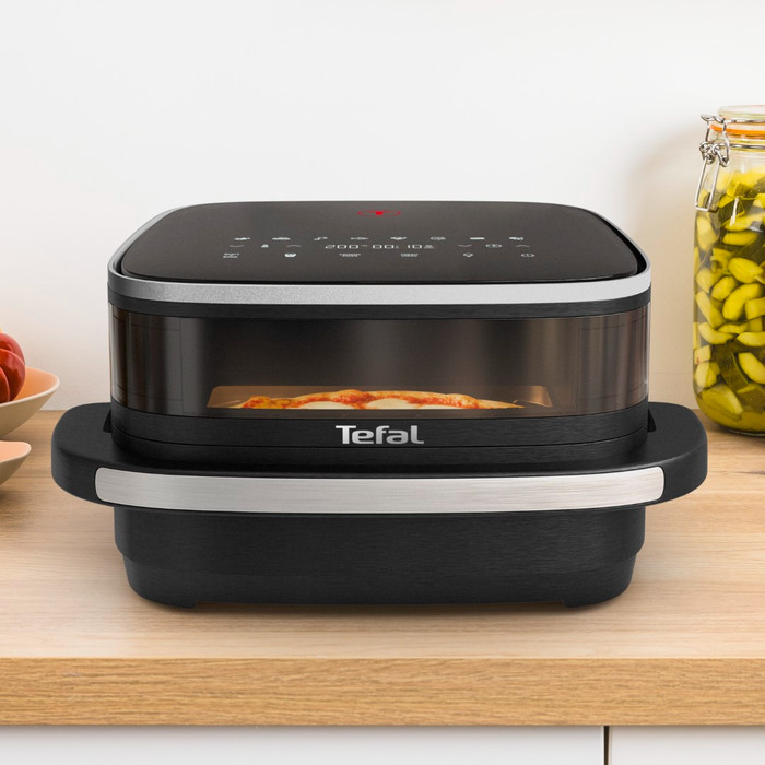 Tefal Easy Fry XL Surface FW4018 product in use