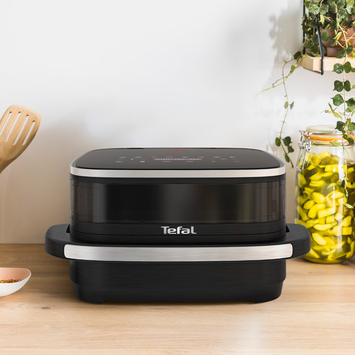 Tefal Easy Fry XL Surface FW4018 product in use