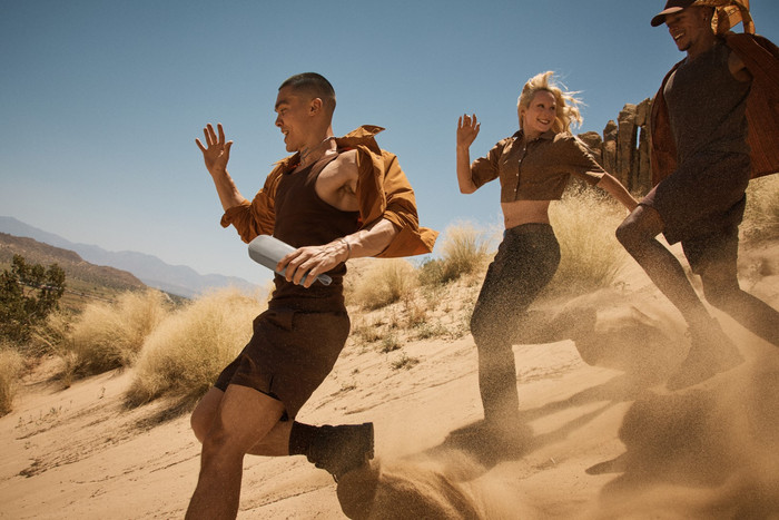 Bose Soundlink Flex 2nd Gen Beige produkt in gebrauch