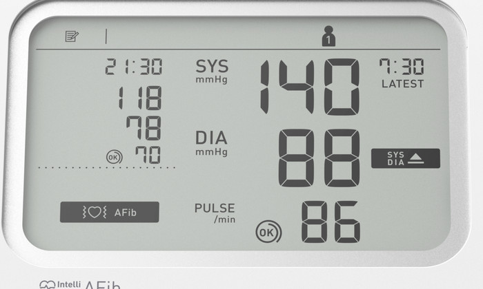 OMRON X7 Smart AFib + Power Adapter detail
