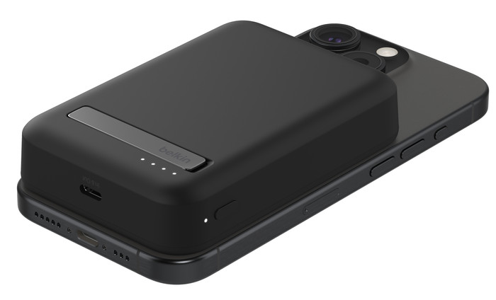 Belkin Wireless Power Bank with MagSafe Magnet and Fast Charging 10,000mAh Black front