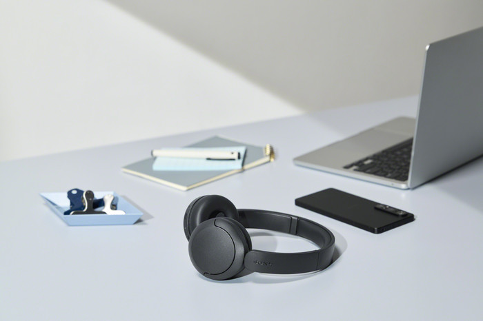 Sony WH-CH530 Black product in use