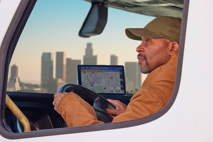 Garmin Dezl LGV720 Truck Europe + South Africa product in use