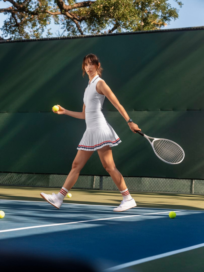 Garmin Lily 2 Active Green product in use