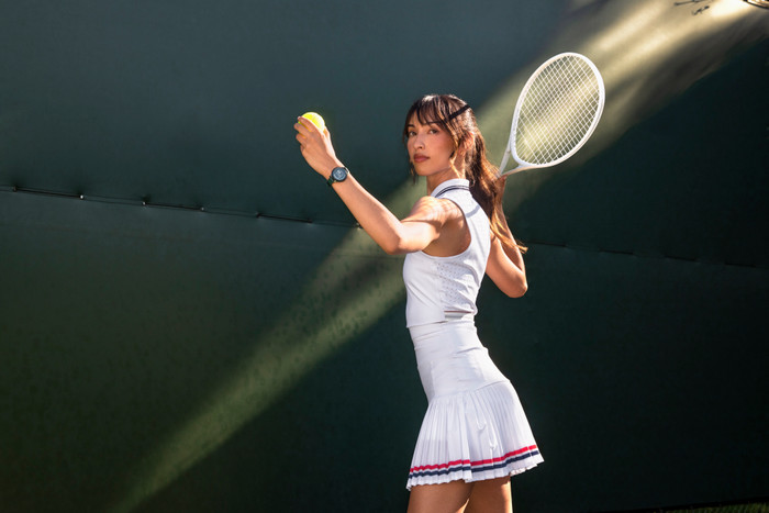 Garmin Lily 2 Active Green product in use