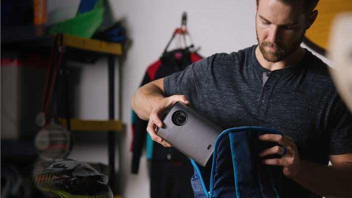 XGIMI Halo+ GTV product in use