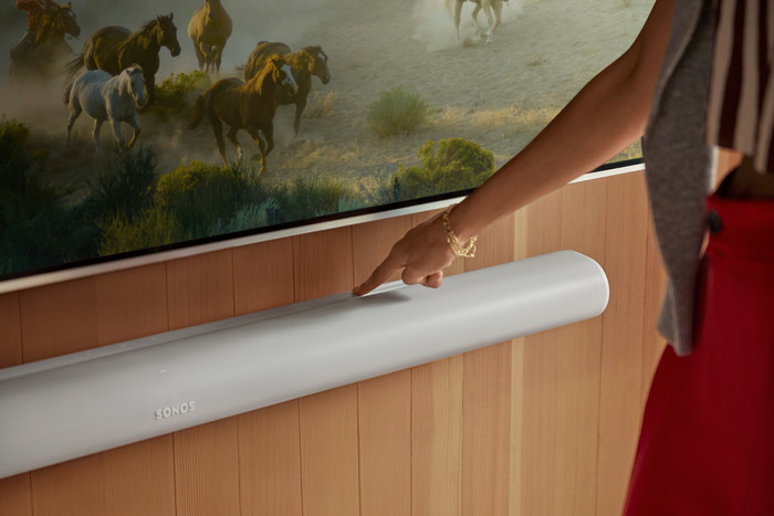 Sonos Arc Ultra Weiß produkt in gebrauch