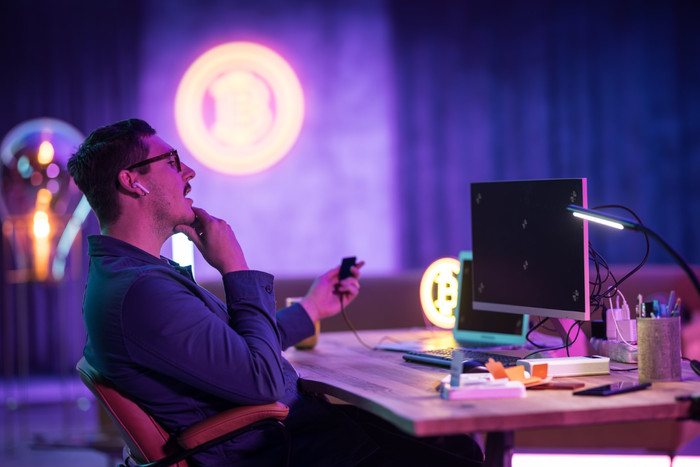 Trezor Safe 5 - Black Graphite produkt in gebrauch