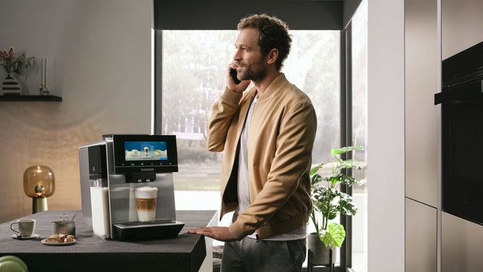 Siemens EQ900 TQ903DZ3 product in use