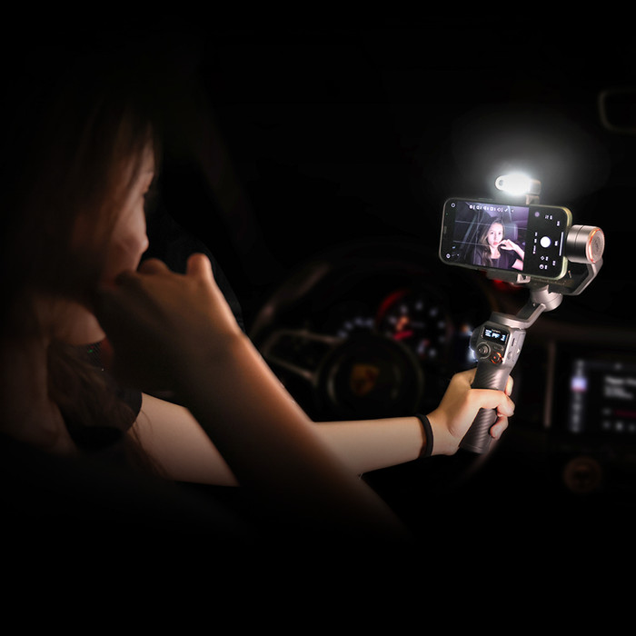 Hohem iSteady M6 Kit product in use